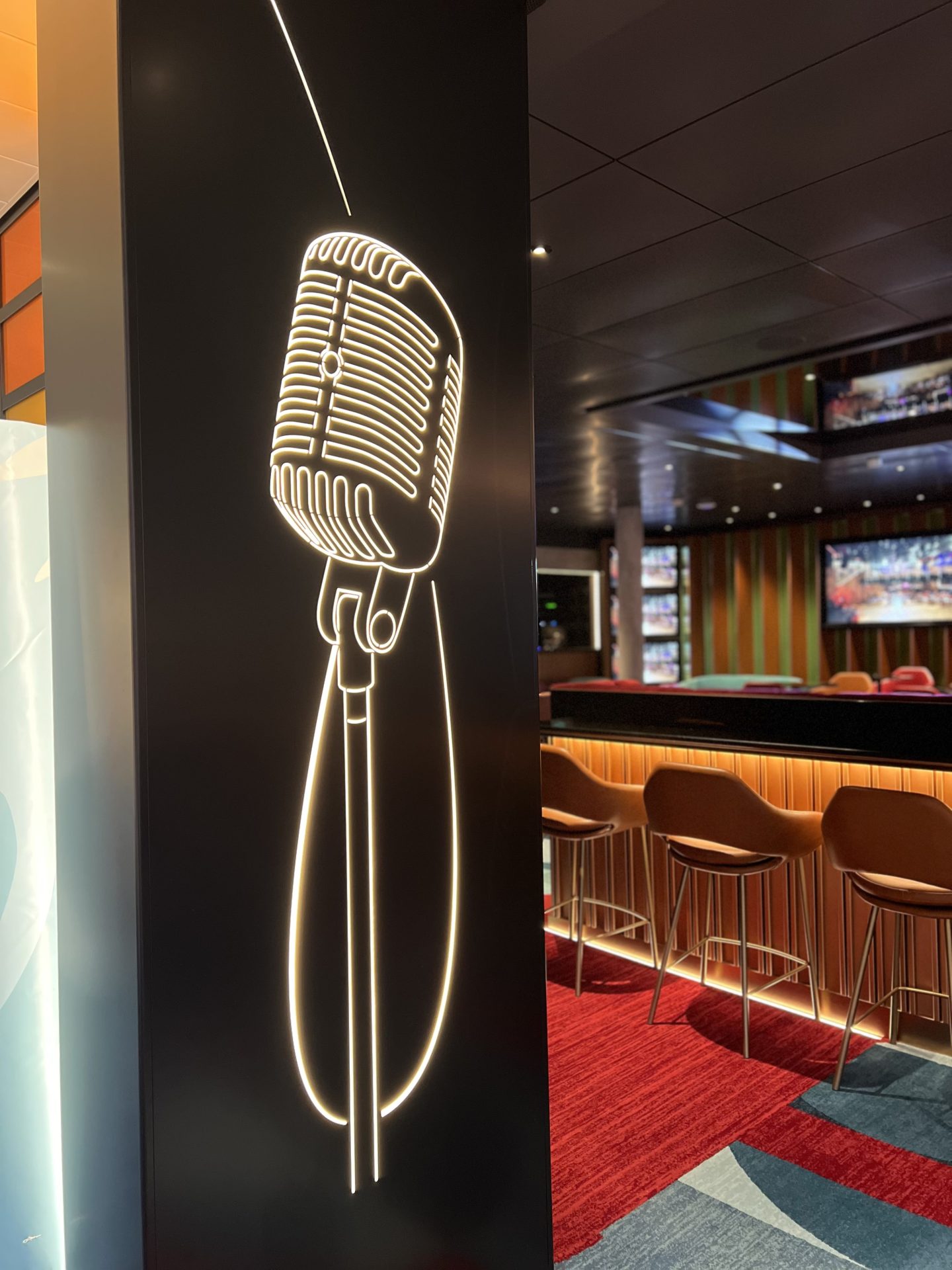 Royal Caribbean Icon of the Seas - Karaoke Bar - WLS | Wanderlust Social